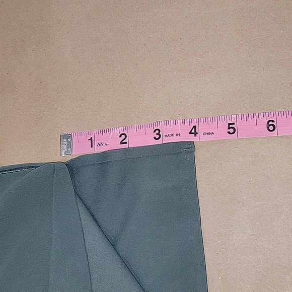 Athleta Size M Transcend Stash Crop Straight Leg, Bali Green, NWOT. Rare Color - Picture 10 of 13